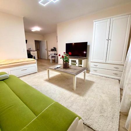 Wohnung Im Erdgeschoss Bietigheim-Bissingen Bagian luar foto