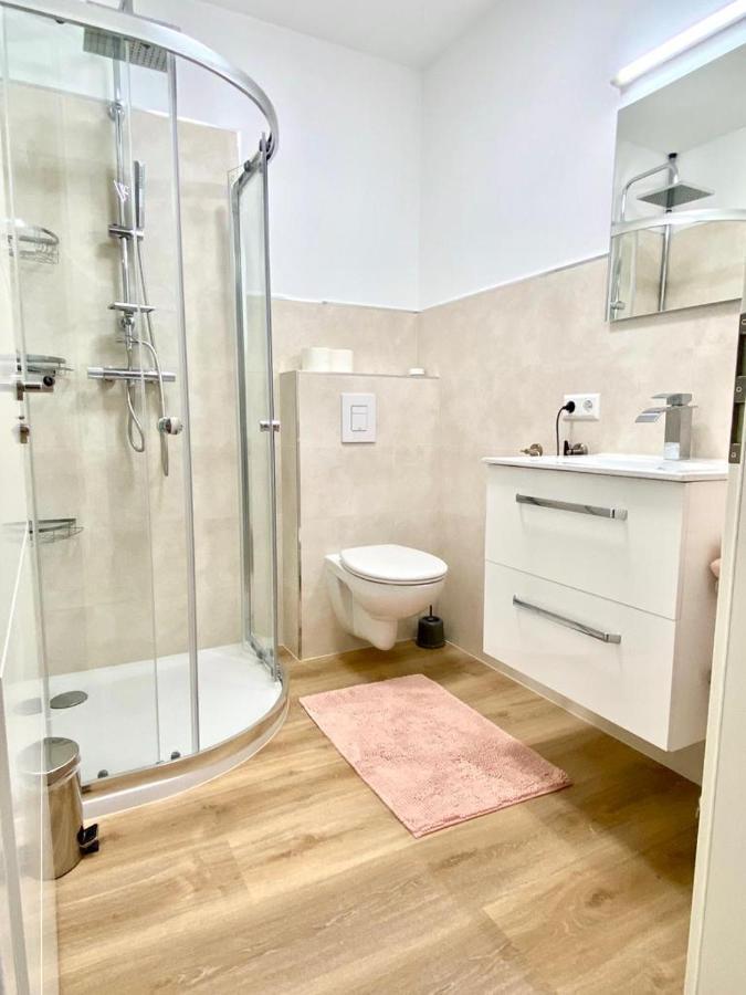 Wohnung Im Erdgeschoss Bietigheim-Bissingen Bagian luar foto